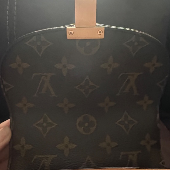 Louis Vuitton Vernis Hot Springs backpack main image 4